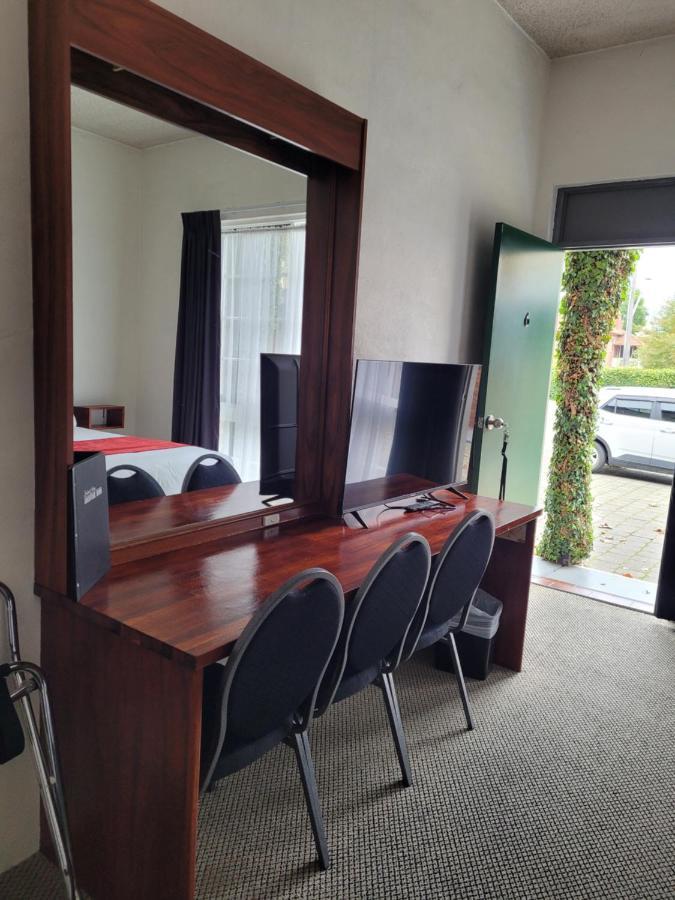 Seaton Arms Motor Inn Олбери Экстерьер фото