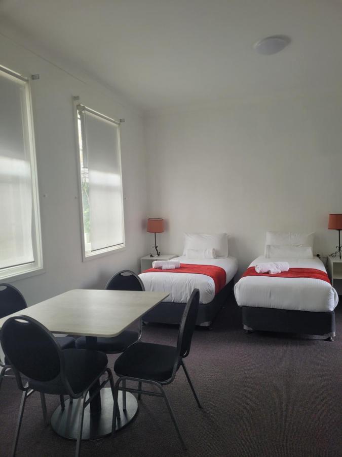 Seaton Arms Motor Inn Олбери Экстерьер фото