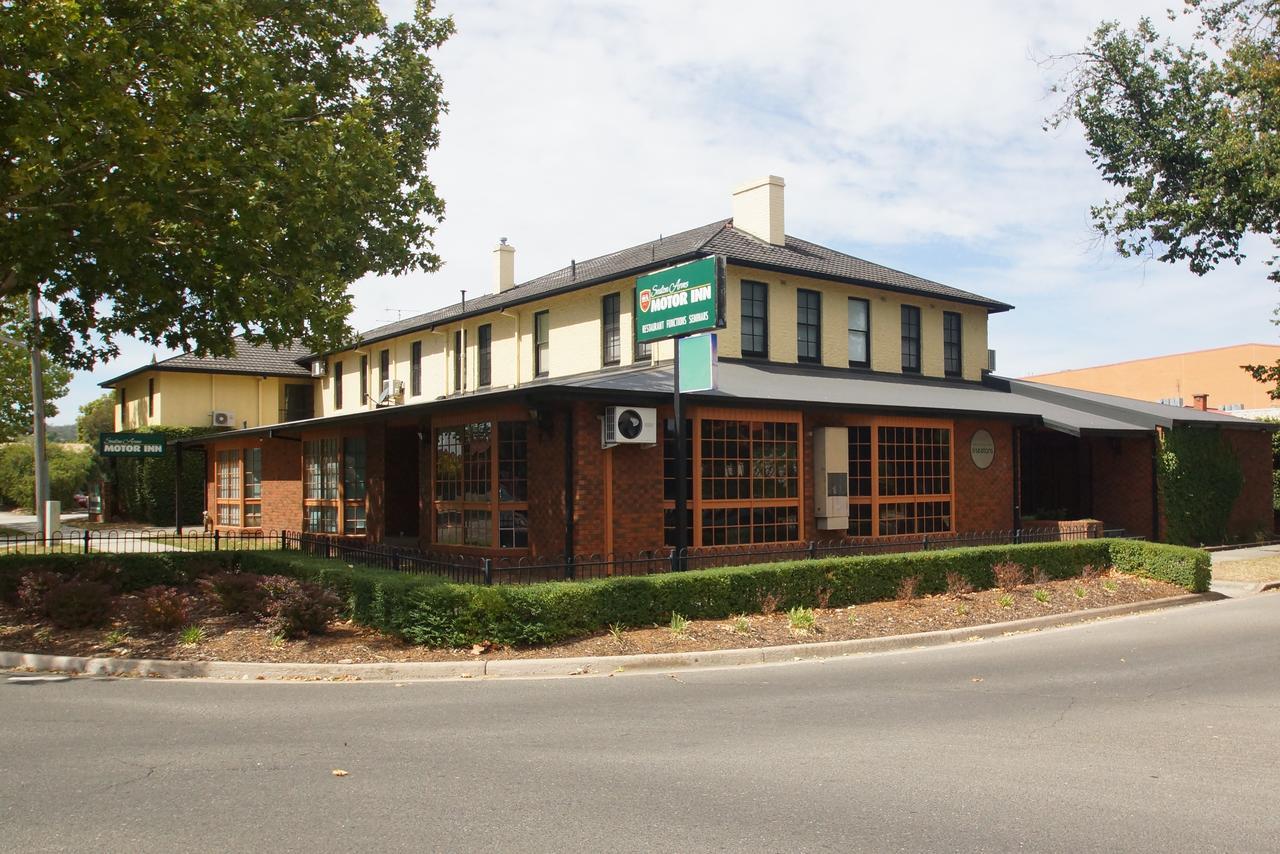 Seaton Arms Motor Inn Олбери Экстерьер фото