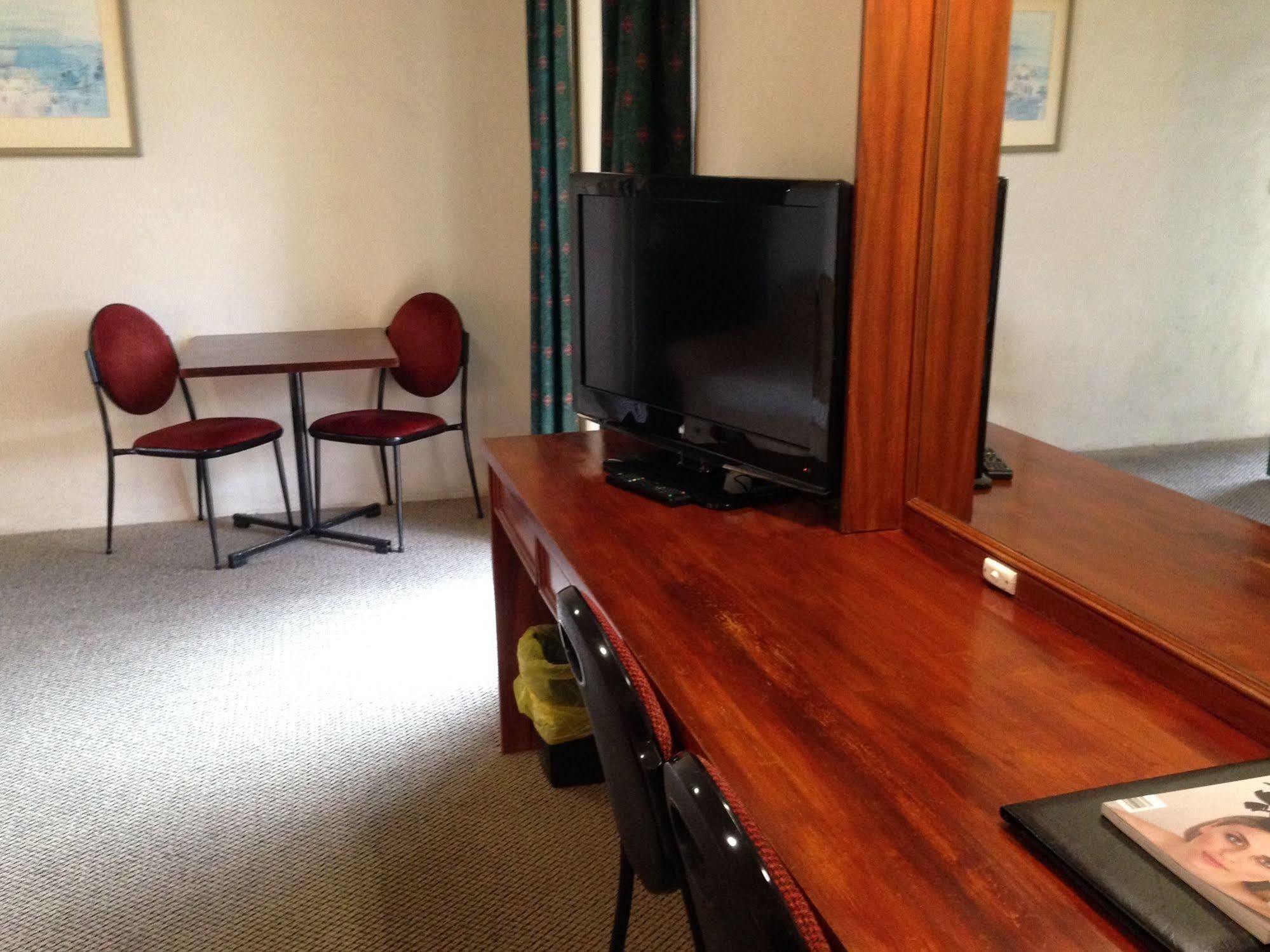 Seaton Arms Motor Inn Олбери Экстерьер фото