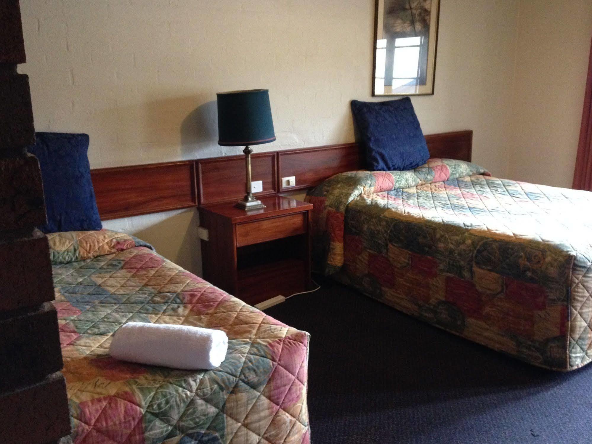 Seaton Arms Motor Inn Олбери Экстерьер фото